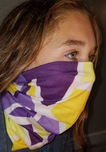 Load image into Gallery viewer, Doodledana- Geometric Laker Doodle